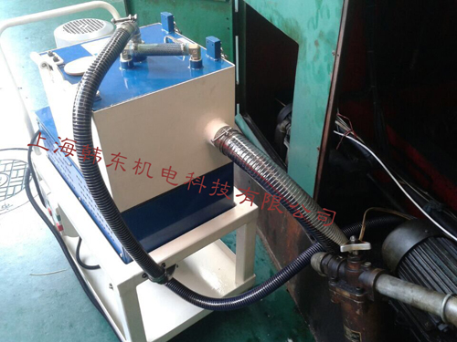 推車式分離器應(yīng)用于成型機(jī) 推車式分離器應(yīng)用于成型機(jī)