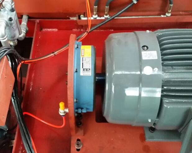 HAWERS氣動(dòng)剎車器在冷鐓機(jī)上的應(yīng)用 HAWERS氣動(dòng)剎車器在冷鐓機(jī)上的應(yīng)用